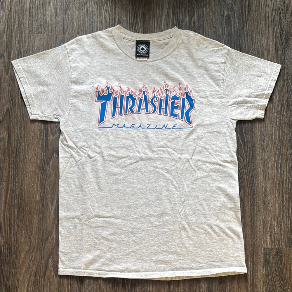 Gray Thrasher T-shirt Size M